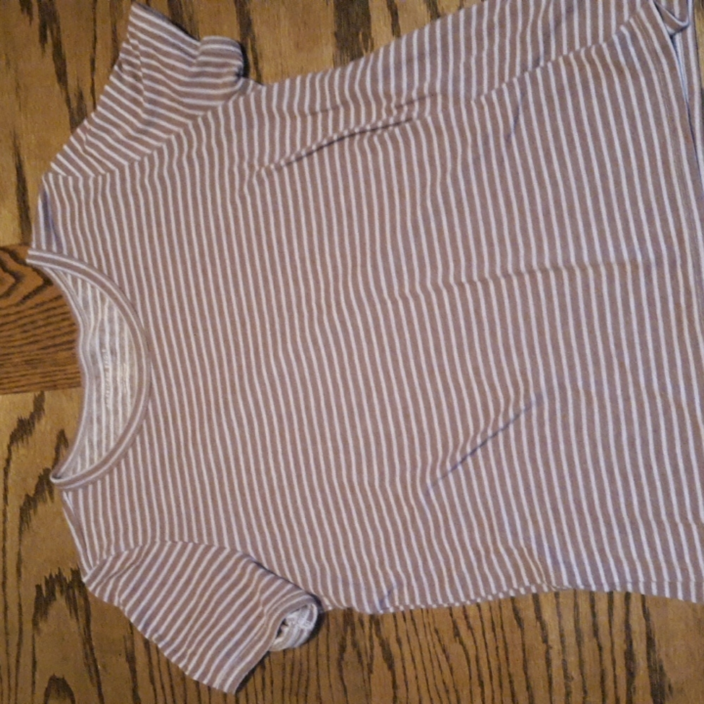 Womens large AE mauve and white striped shirt